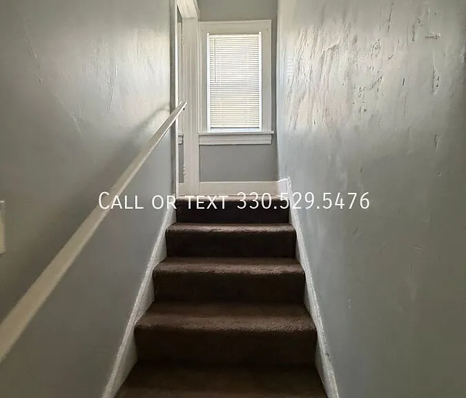 745 Noble Ave — Photo 6