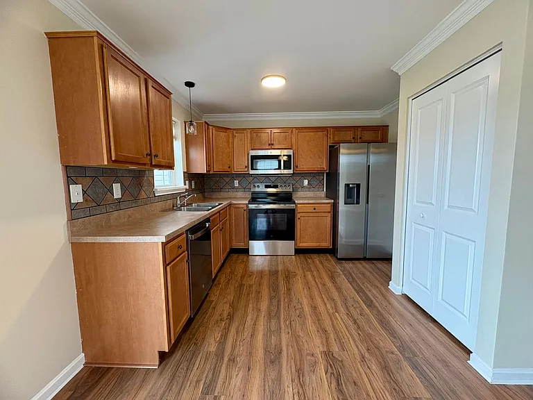710 Rachel Dr — Photo 14