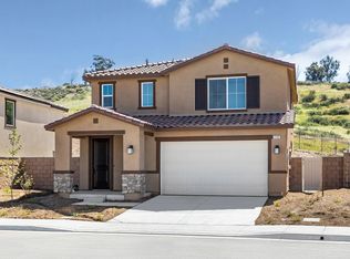 1100 Sardinia Dr, Lake Elsinore, CA 92530