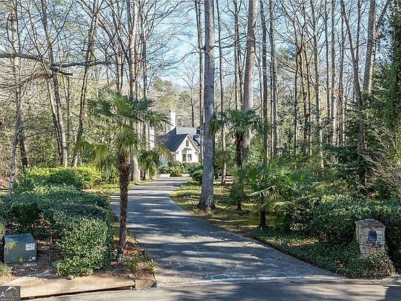 3rd image of 325 Riverhall Ct