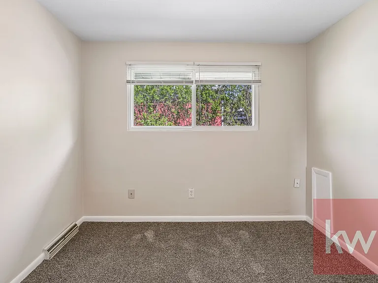 340 E Carters Valley Rd — Photo 21