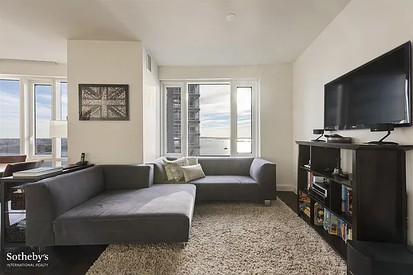 Sold by Sotheby's International Realty | media 5