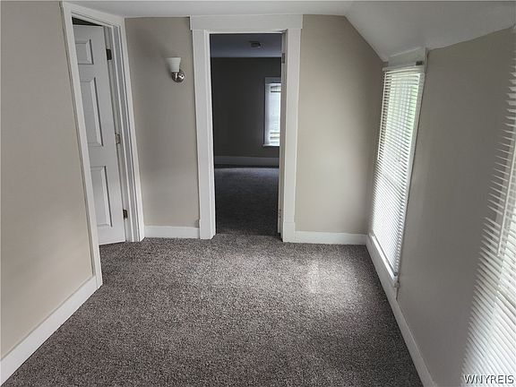 2nd image of 18 Newton St