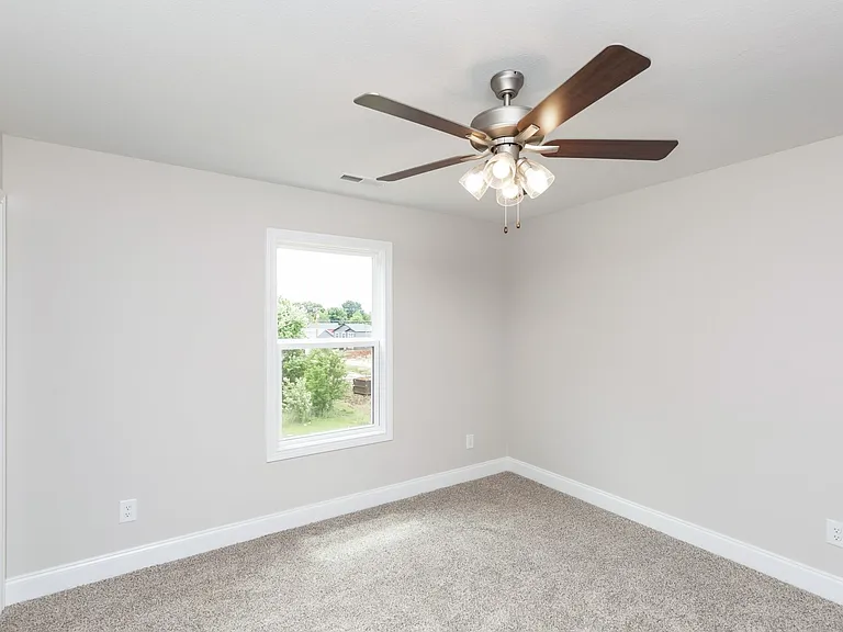 218 Copeland Rd — Photo 24