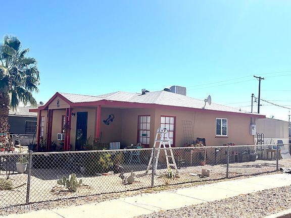 3rd image of 200 E 1ST Avenue