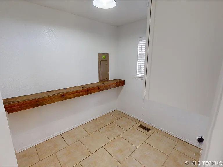 3316 Eagle Ct — Photo 19