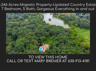 38W497 Mallard Lake Rd, St Charles, IL 60175