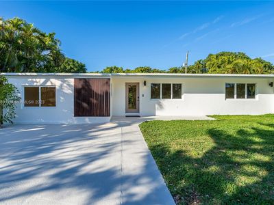 1945 Alamanda Dr, North Miami, FL, 33181