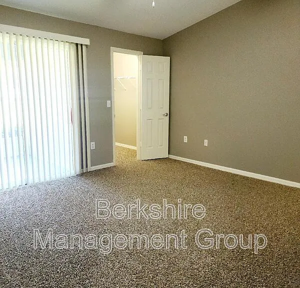 1134 Pogonia Dr — Photo 7
