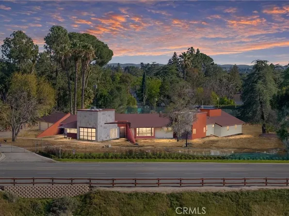 255 Panorama Dr, Bakersfield, CA 93305