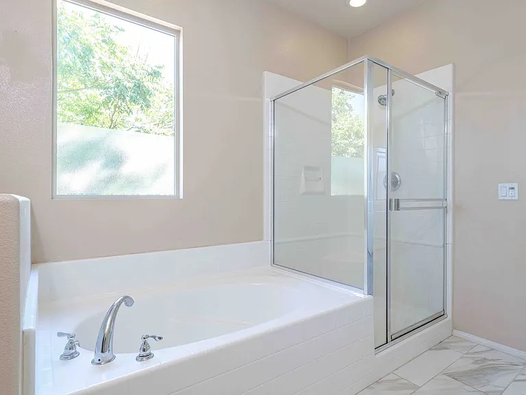 10208 Jasmine Ct — Photo 18