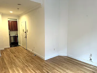 220 West 104th Street