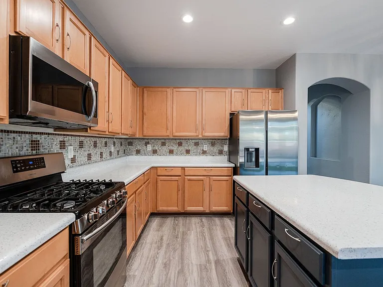 1546 E Nightingale Ln — Photo 23