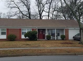677 Whitechapel Dr, Virginia Beach, VA 23455