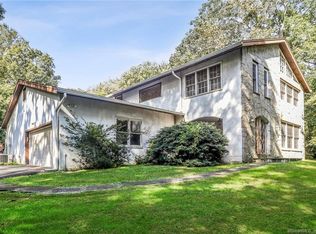 362 Rock Rimmon Rd, Stamford, CT 06903