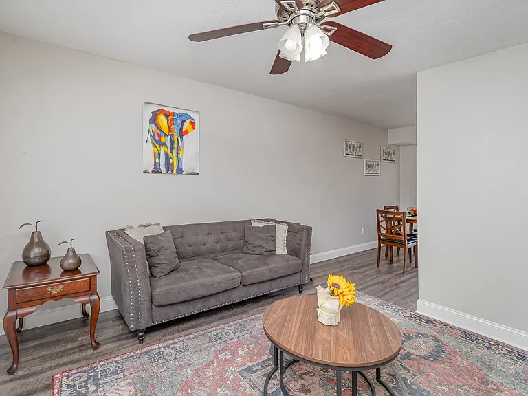 1512 Seigle Ave #4 — Photo 4