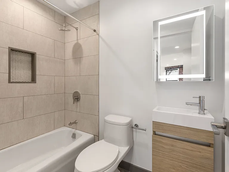 1057 Fulton St #2C — Photo 8