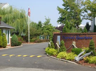 64 Admiralty Loop, Staten Island, NY 10309