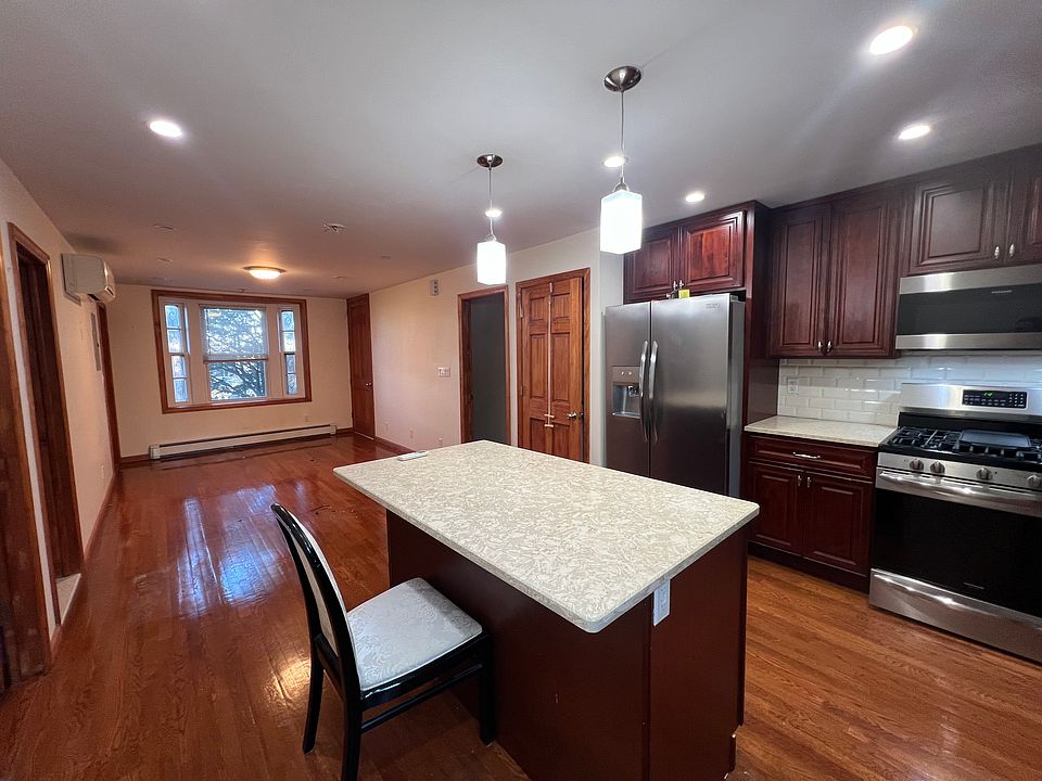 1st image of 45-04 39th Ave #1