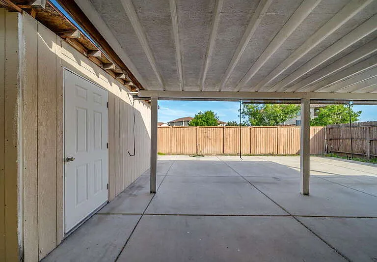 9326 Lembert Dome Cir — Photo 32
