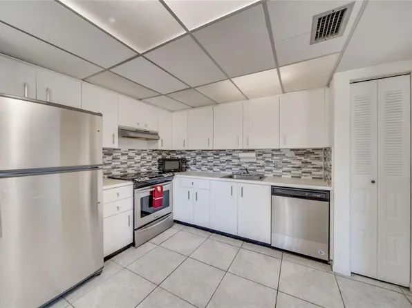 251 SW 134th Way #308 M, Pembroke Pines, FL 33027