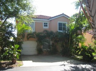 1819 W Trafalgar Cir, Hollywood, FL 33020