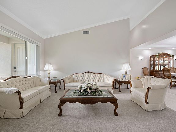 4th image of 230 N Boulder Way