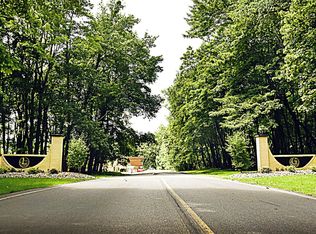 Luxor Gardens, Johnstown, PA 15904
