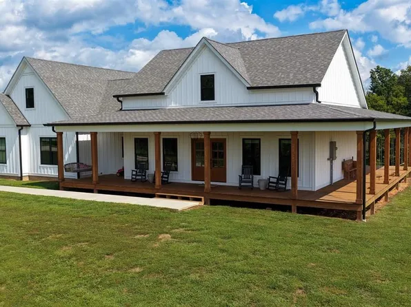 1174 Pleasant Grove Cemetery Rd, Hardyville, KY 42746