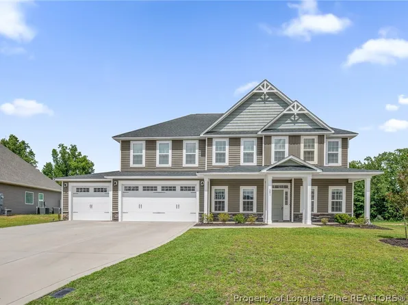 581 Bridgehaven Dr, Raeford, NC 28376