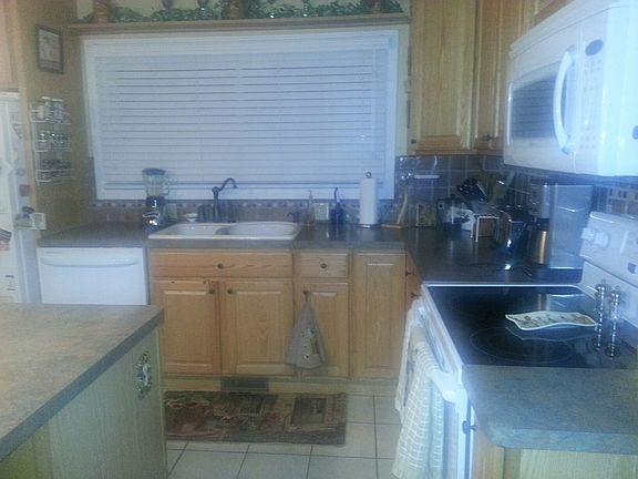 2nd image of 2738 Del Mar Dr