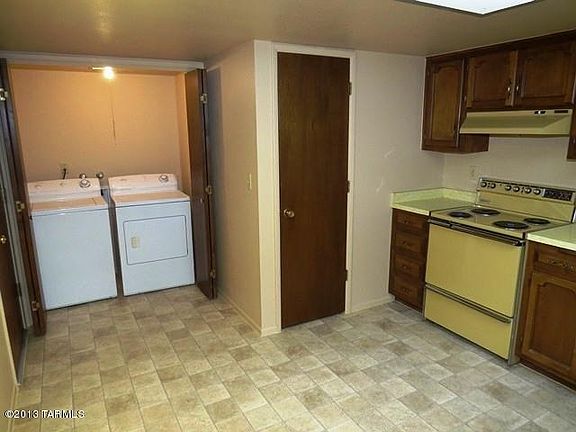 3rd image of 810 S Calle Del Sol