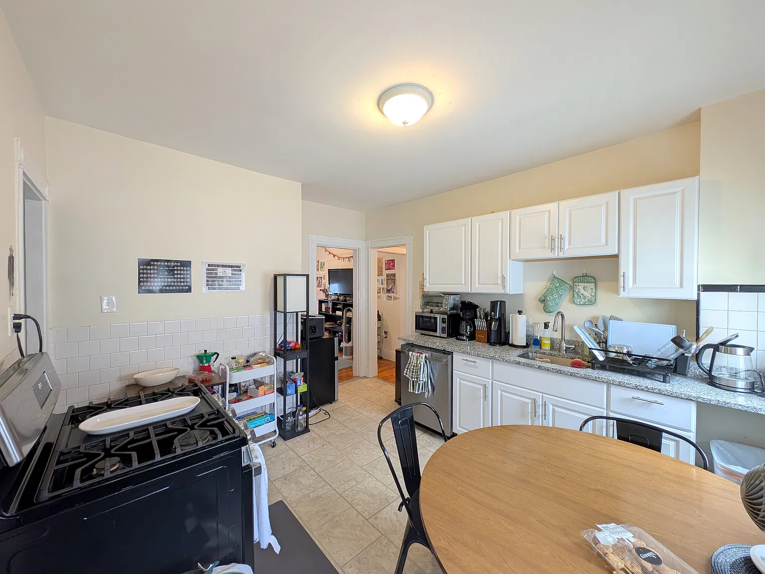 4 bed, $4,200 — Photo 3
