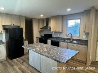 666 S Bluff St #409, South Beloit, IL 61080