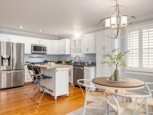 90 Boylston St #1, Jamaica Plain, MA 02130