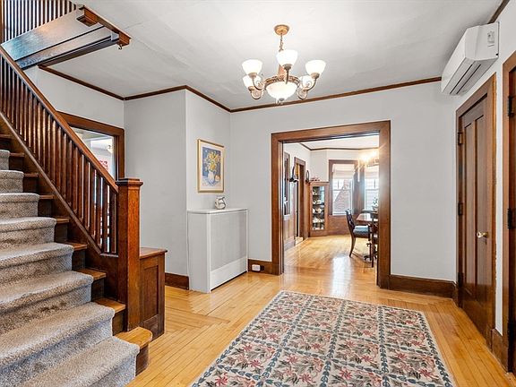 4th image of 28 Maplewood Rd