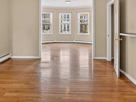 5th image of 26 Gautier Ave Floor 1