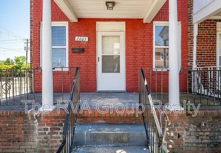 2603 Grayland Ave — Photo 3