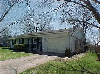 22 Jeffrey Dr photo 1
