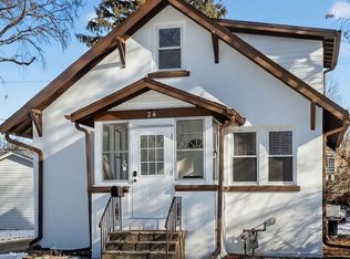 24 S Huffman St, Naperville, IL 60540