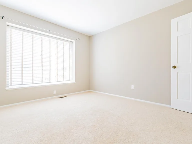 15222 Kempwood Dr — Photo 19