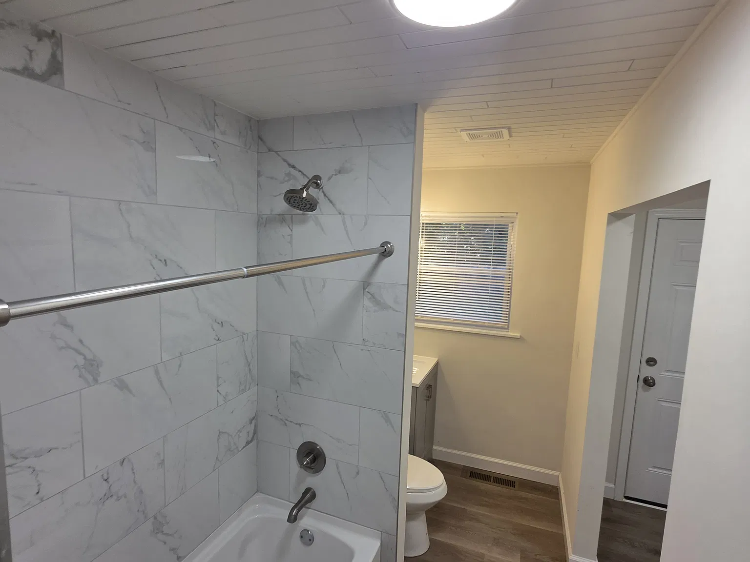 4 bed, 1053 sqft, $2,300 — Photo 3