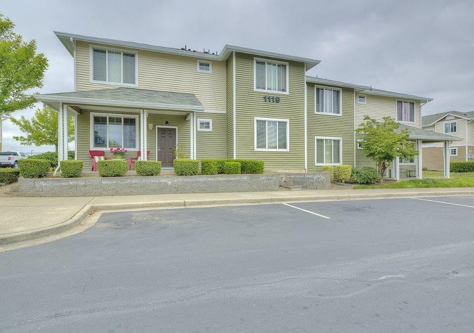 1st image of 1119 59th St SE Unit C-2