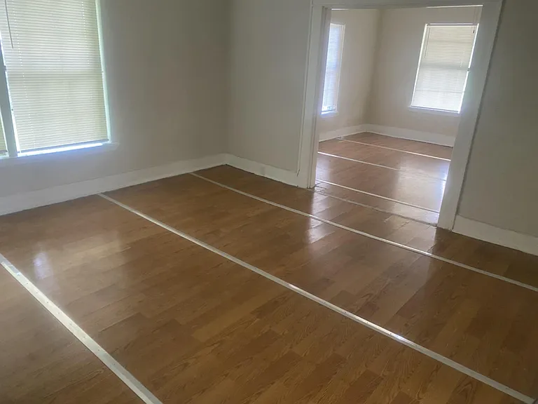 1573 Barton St — Photo 5