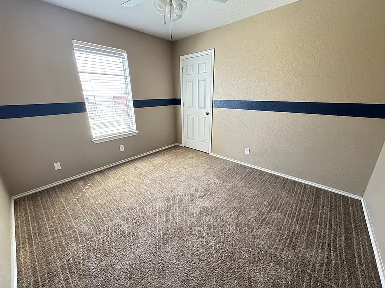 3903 Tiger Dr — Photo 13