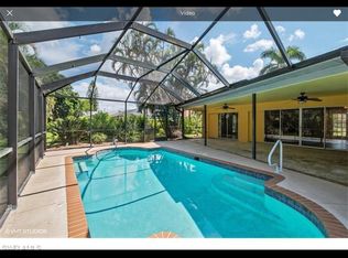 469 Golfview Dr, Naples, FL 34110