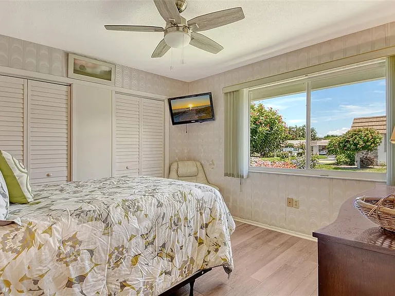 2308 Waterbluff Pl #V-304 — Photo 28