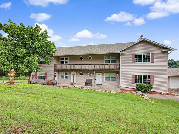 18 Green Meadow Ln, Eureka Springs, AR 72631
