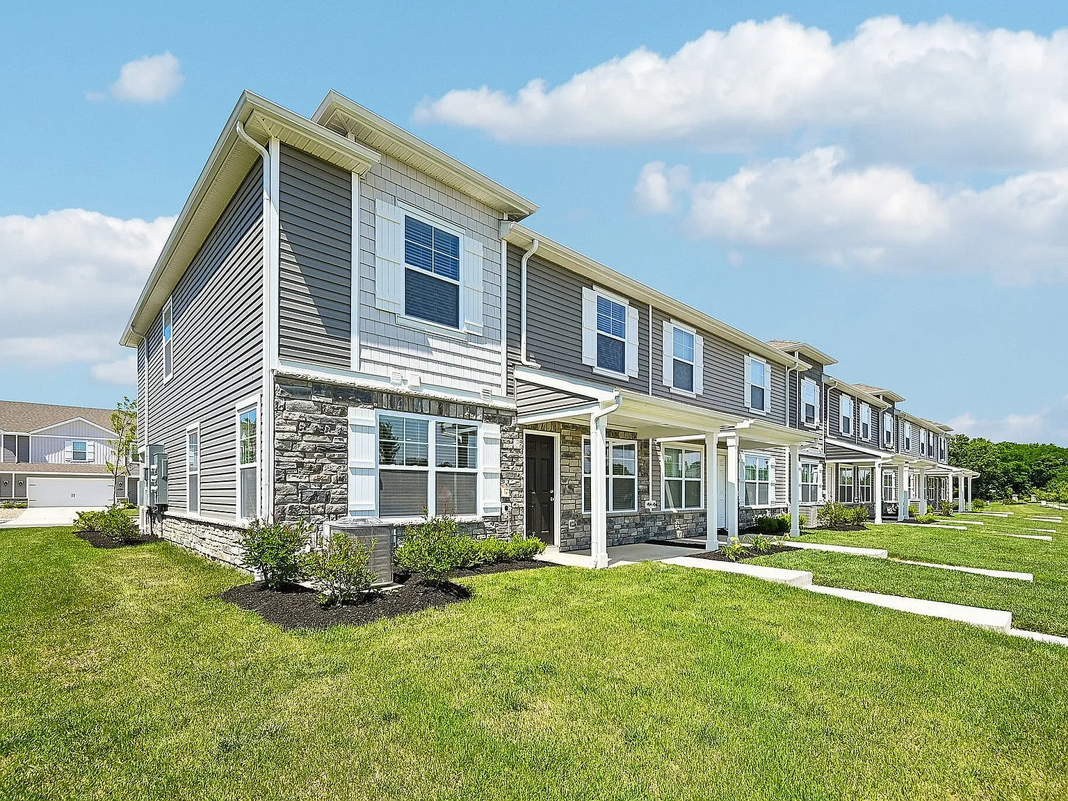 Villas at Maplewood North — Photo 2