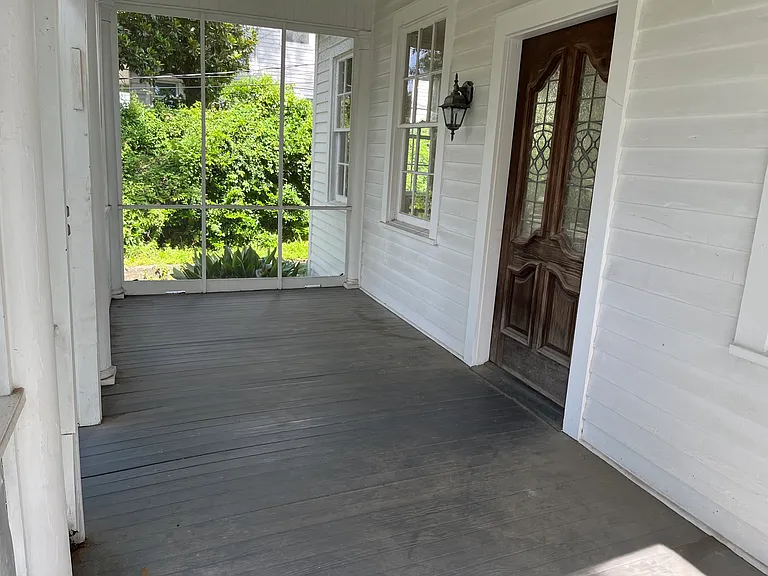 619 Europe St — Photo 10